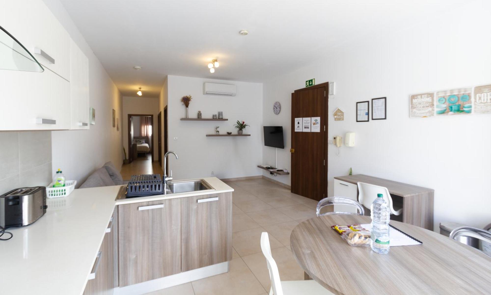 Modern & Central 2 Bedroom & 2 Bathrooms Apartment Мсида Экстерьер фото